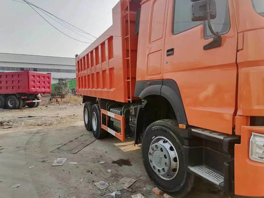 Sinotruck à couleurs mixtes HOWO A7 6*4 10 roues camion à décharge 371-430HP Weichai pour ≤5 sièges