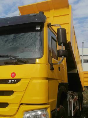 6X4 roue motrice HOWO Truck 371 Topper camions à ordures d'occasion avec une capacité de moteur de 6 à 8 L