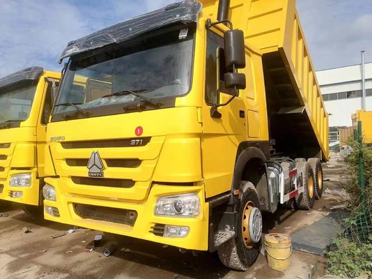 6X4 roue motrice HOWO Truck 371 Topper camions à ordures d'occasion avec une capacité de moteur de 6 à 8 L