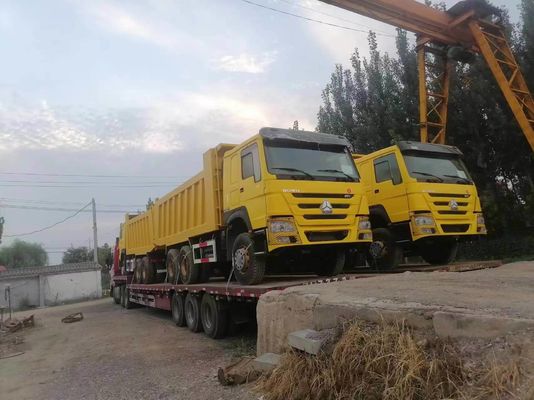 6X4 roue motrice HOWO Truck 371 Topper camions à ordures d'occasion avec une capacité de moteur de 6 à 8 L