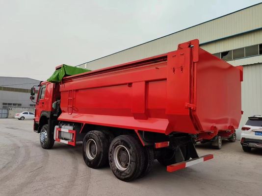 Capacité du moteur de 6 à 8 litres Utilisé HOWO Camion de décharges 12 pneus Camions à bascule 6X4 en rouge