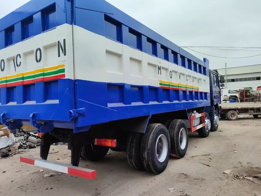 8×4 roue motrice Shacman F3000 Transmission manuelle moteur diesel camion de décharges à bascule