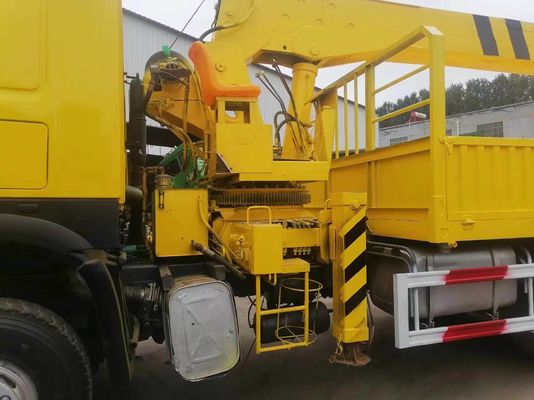 Vente de grue sur mesure Sinotruck HOWO 6*4 montée sur camion avec spécifications sur mesure